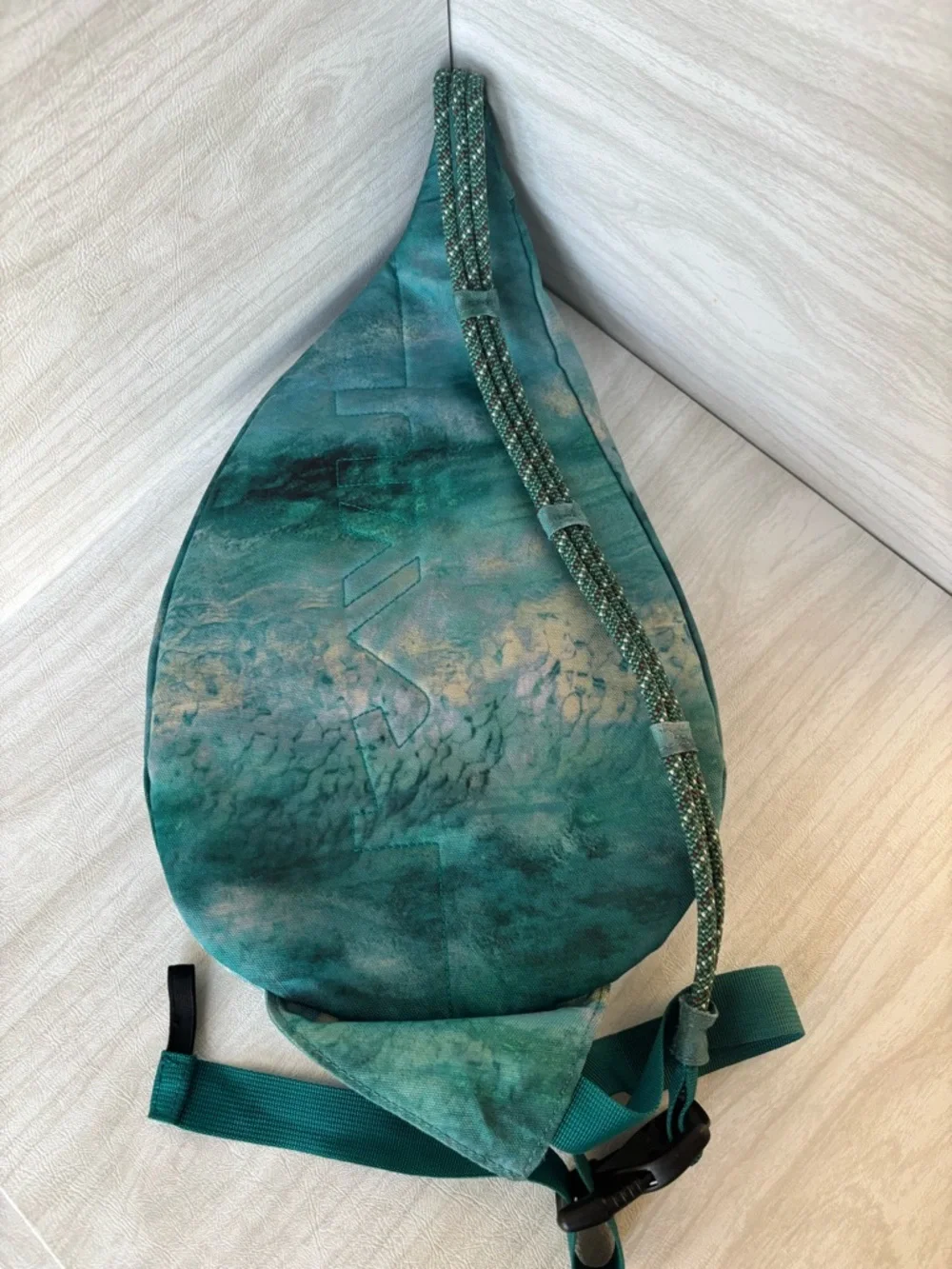 KAVU Rope Sling - Compact Lightweight Crossbody Bag - Ocean Storm - Picture 12 of 13